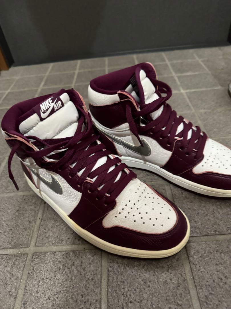 NIKE AIR JORDAN 1 RETRO HIGH OG — image 2