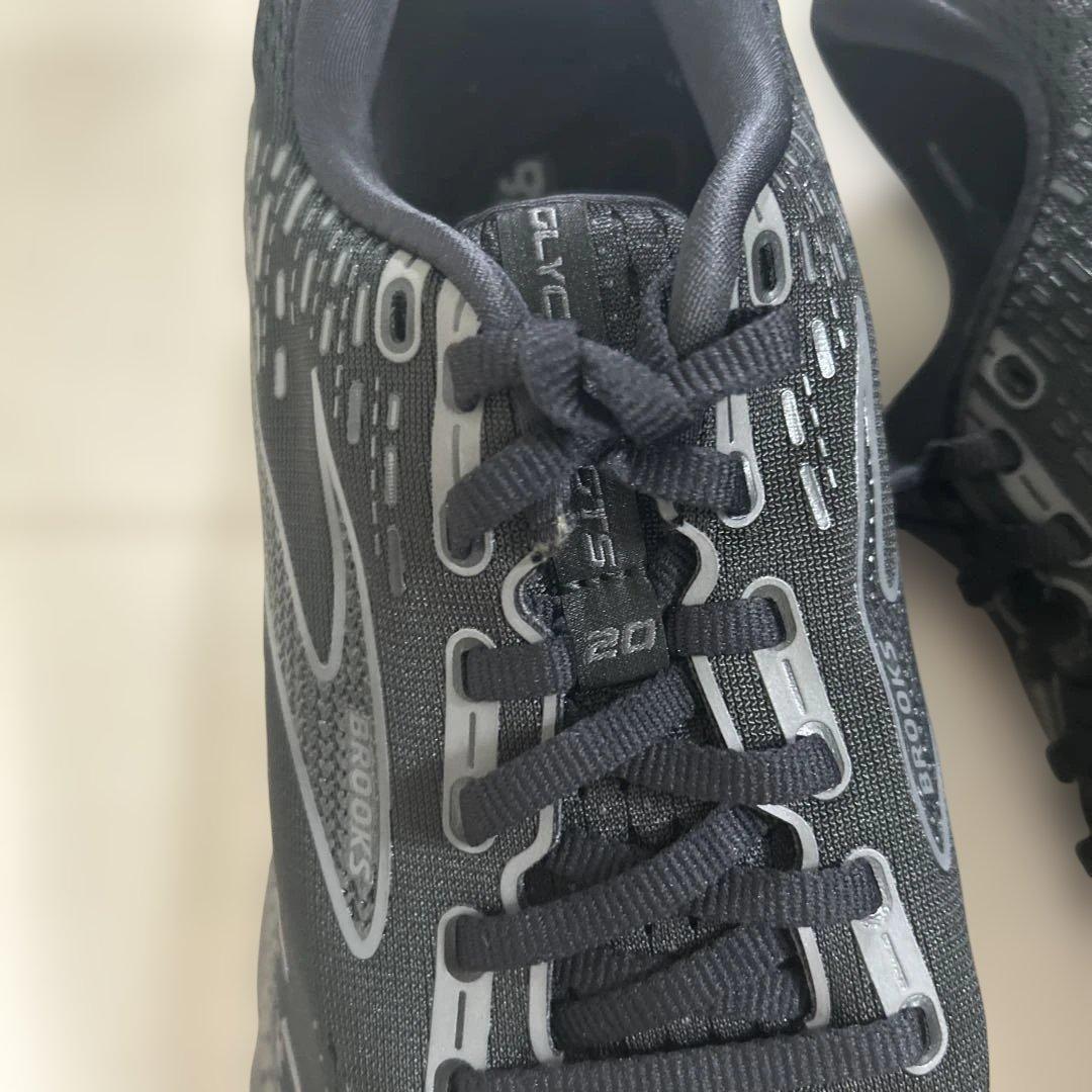 Brooks Glycerin GTS 20 ブラック スニーカー — image 2