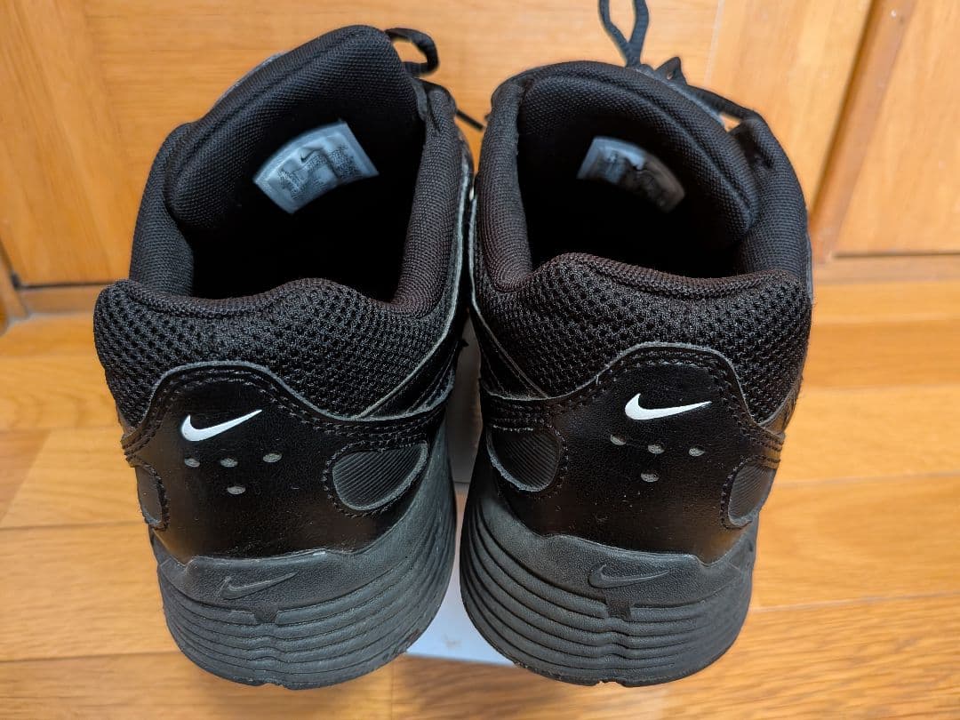 NIKE　p-6000　ブラック — image 4
