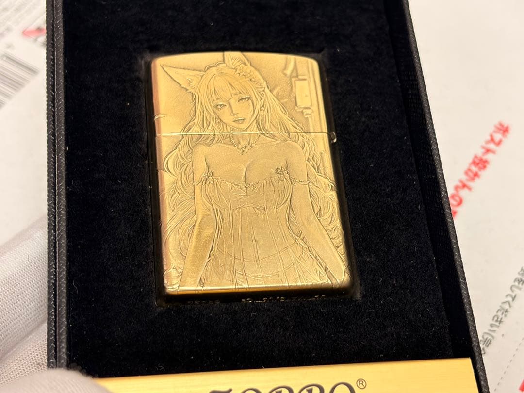 新品綺麗ZORRO ホステスの両目彫刻加工 オイルライター真鍮製グッズ — image 5