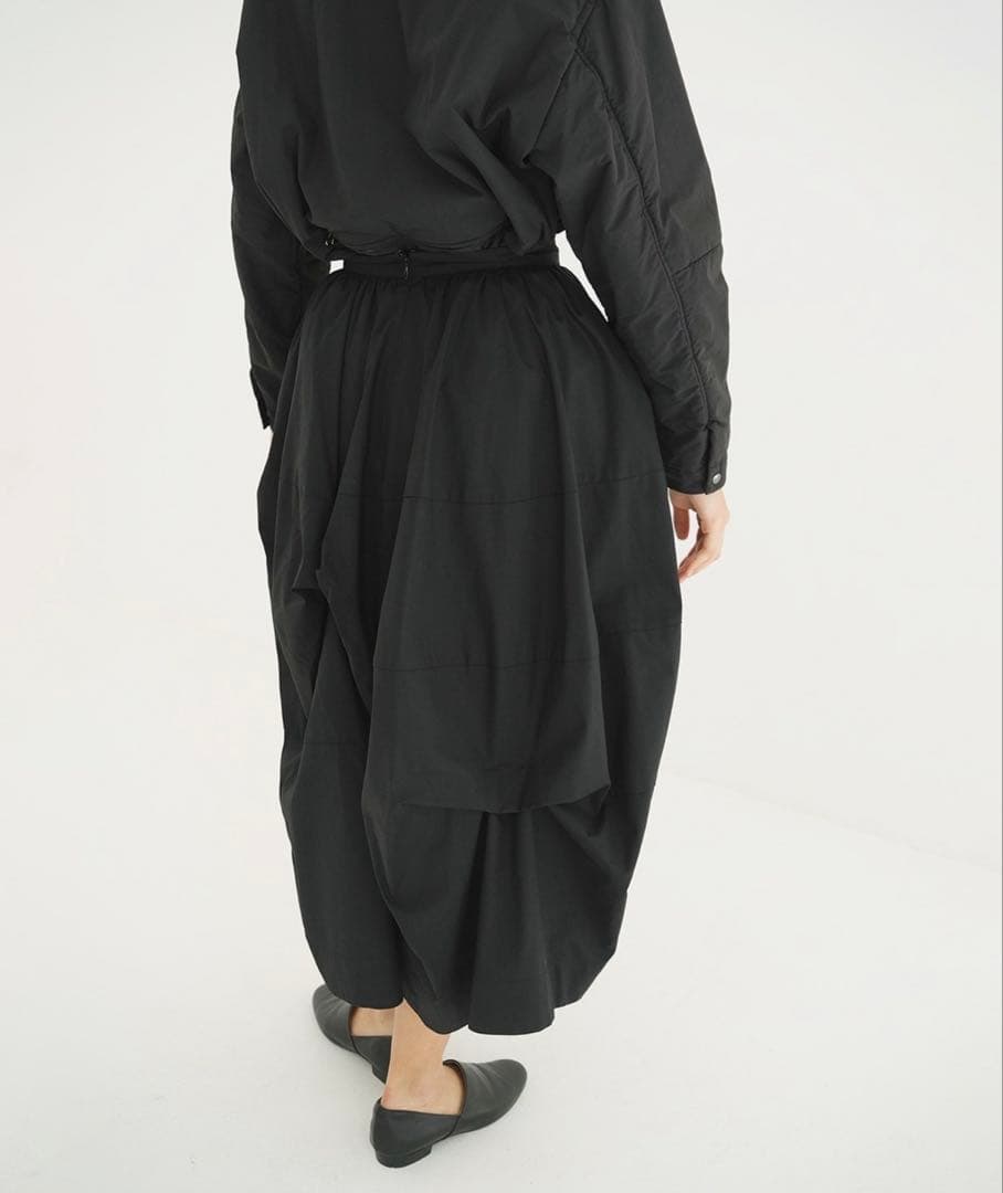 新品/未使用【CLANE】TUCKING VOLUME SKIRT — image 3