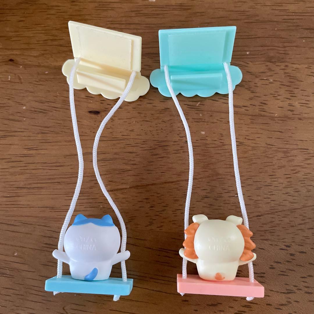 ちいかわ ブランコ カプセルトイ 2種セット — image 2