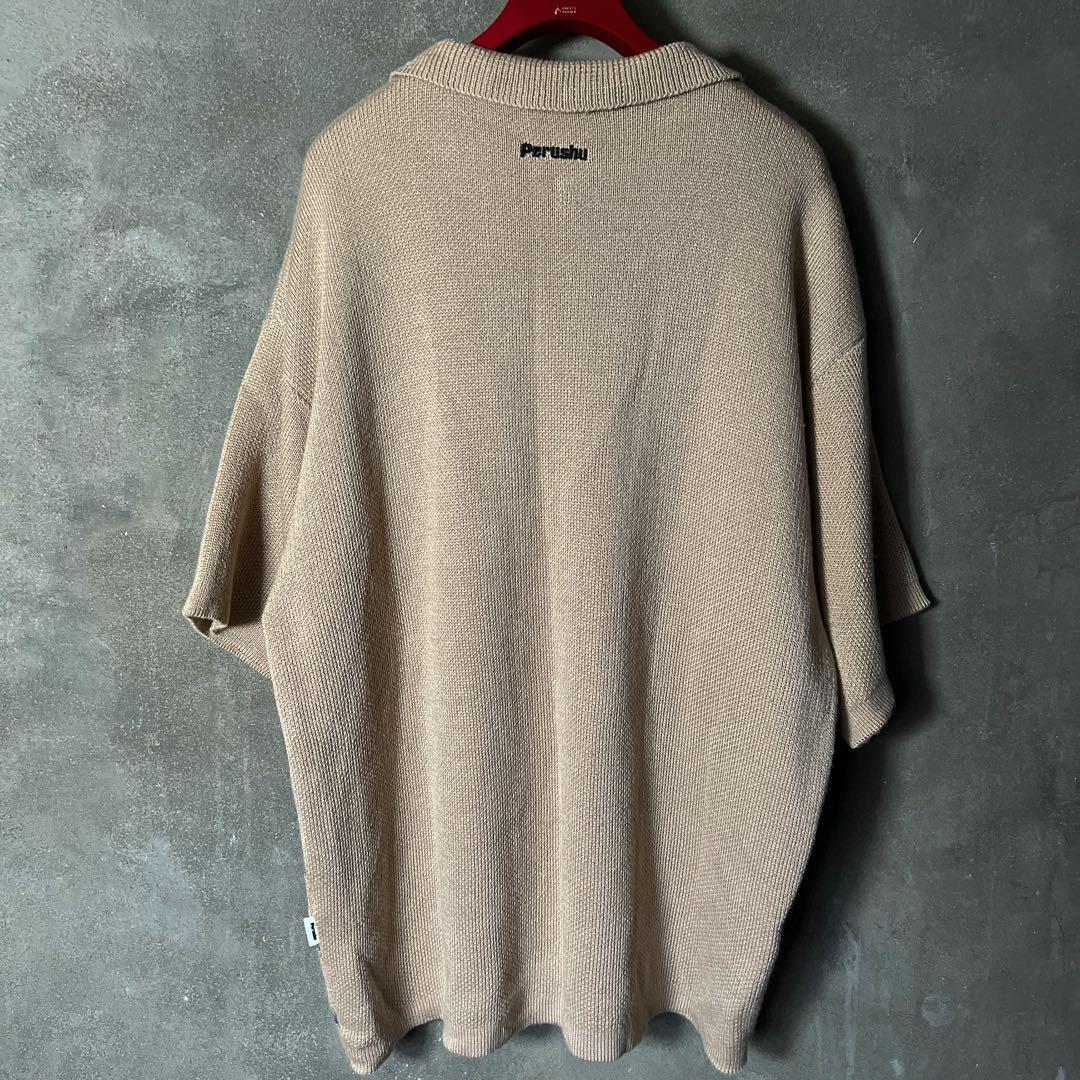 Perushu ニットポロシャツ ベージュ フォトプリント — image 5