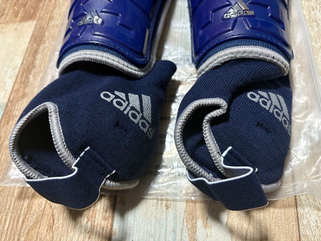 adidas☆サッカー用レガース（未使用品） — image 4