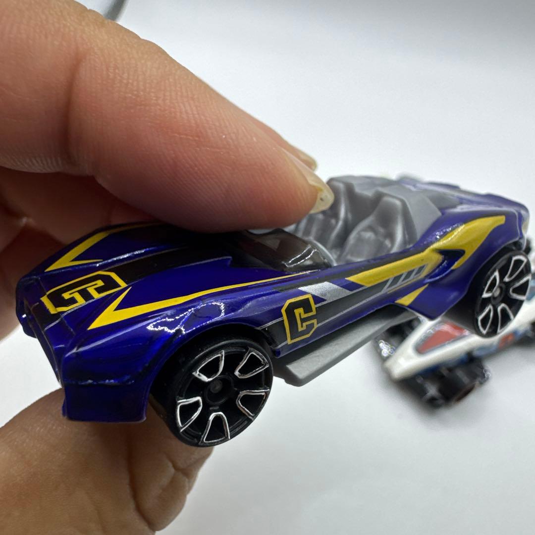 Hot Wheels 謎車 ホットウィール 3台セット ミニカー — image 3