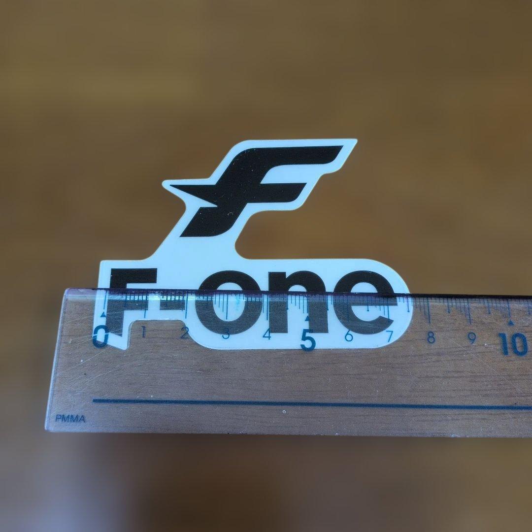 F−oneステッカー　白黒2枚セット — image 3