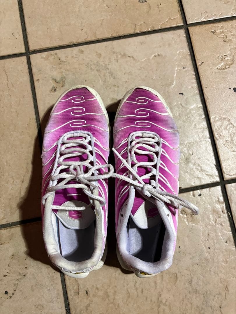 NIKE AIR MAX PLUS ピンク グラデーション スニーカー — image 2