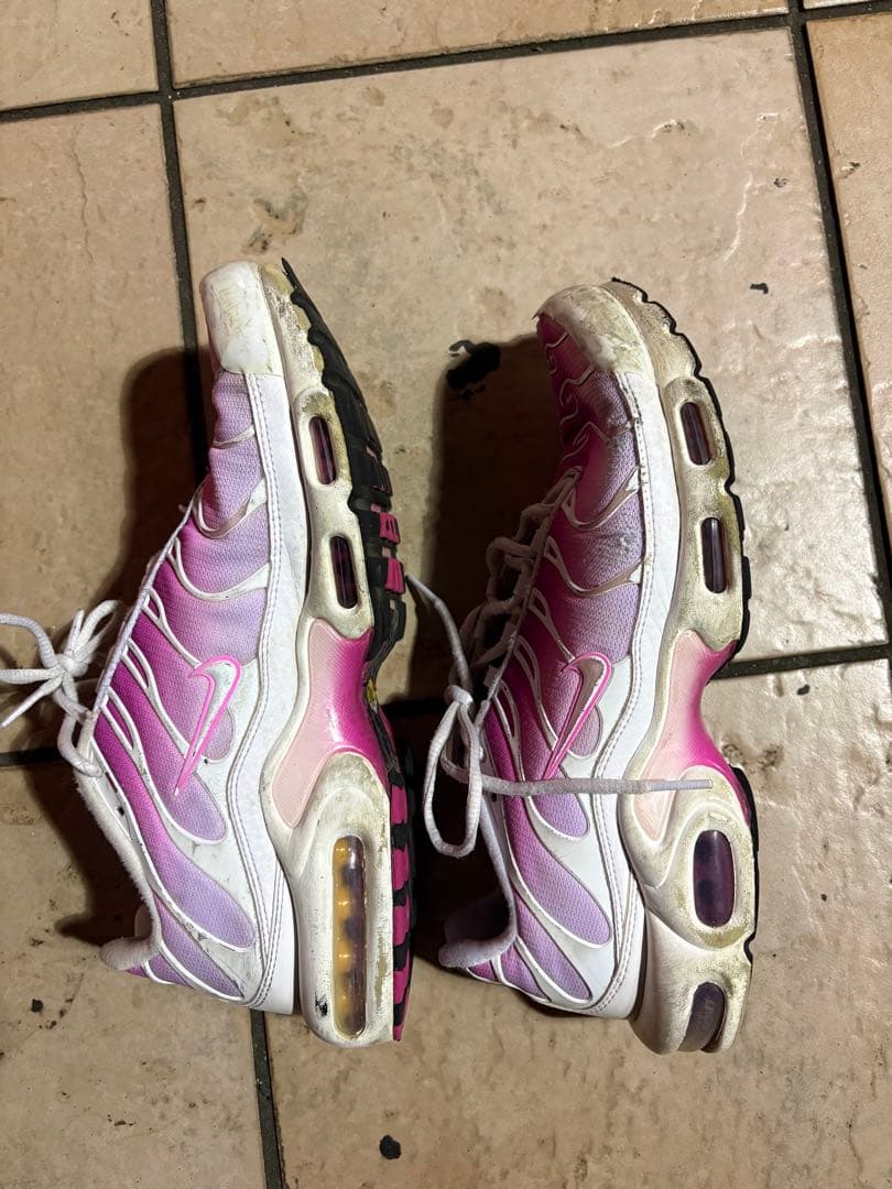 NIKE AIR MAX PLUS ピンク グラデーション スニーカー — image 3