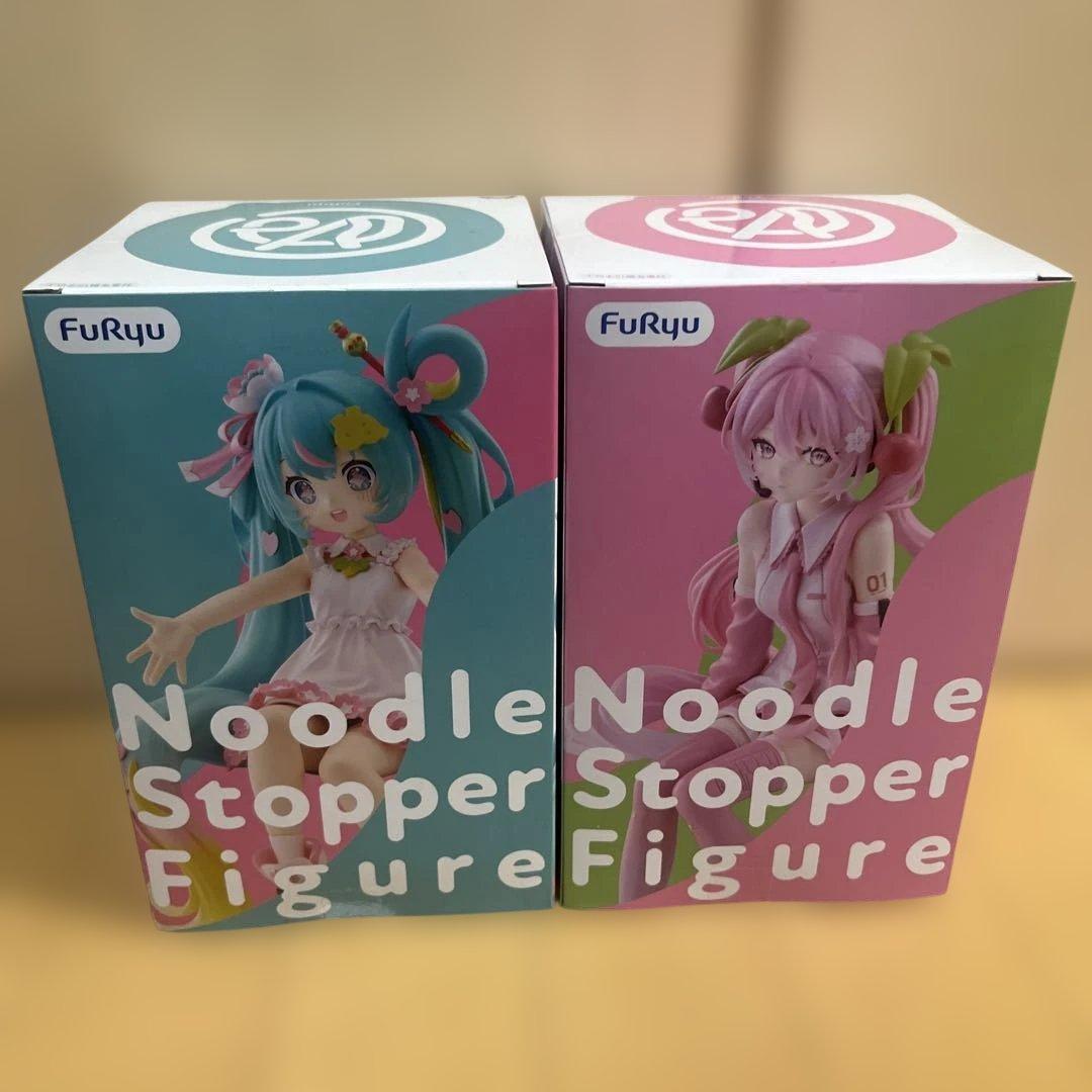 FuRyu 初音ミク ぬーどるストッパーフィギュア 2種セット — image 3