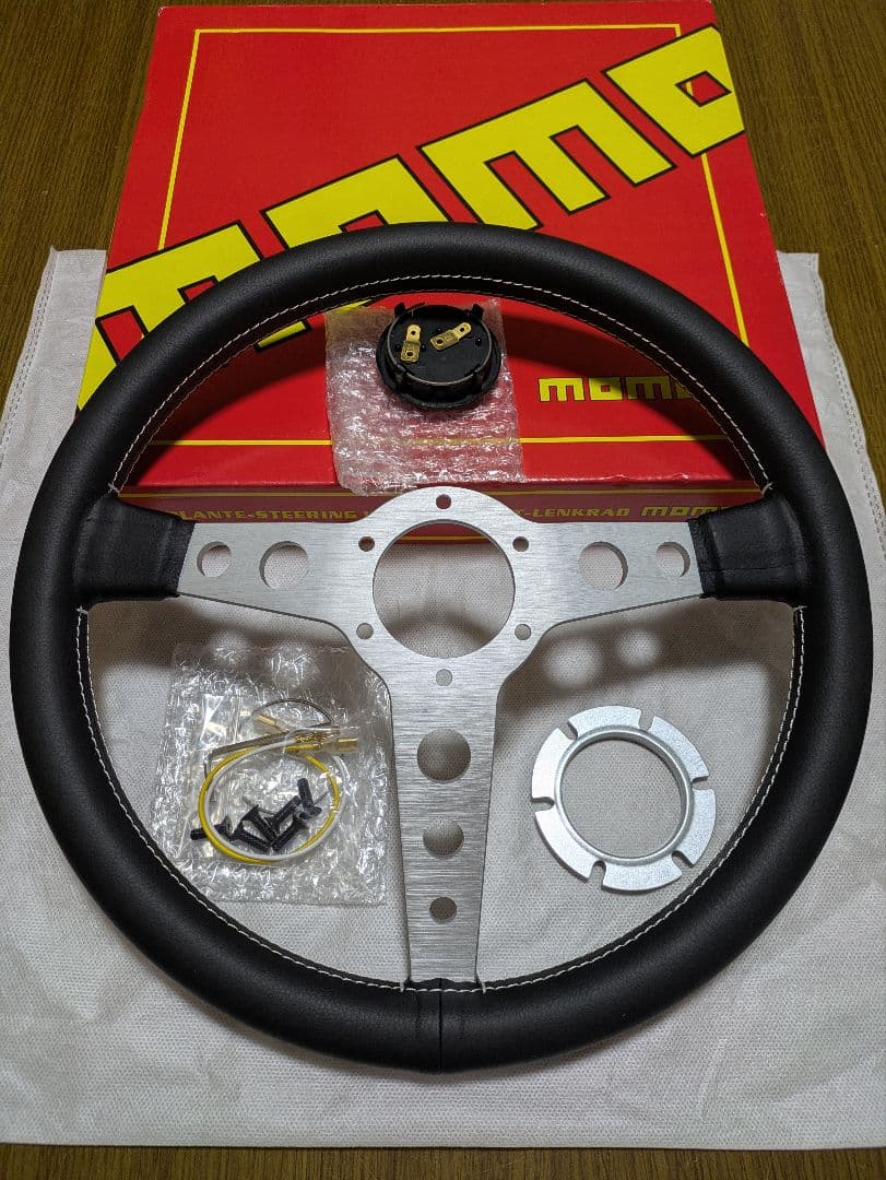 即日発送　MOMO　prototipo　ステアリング　35cm　プロトタイプ — image 2