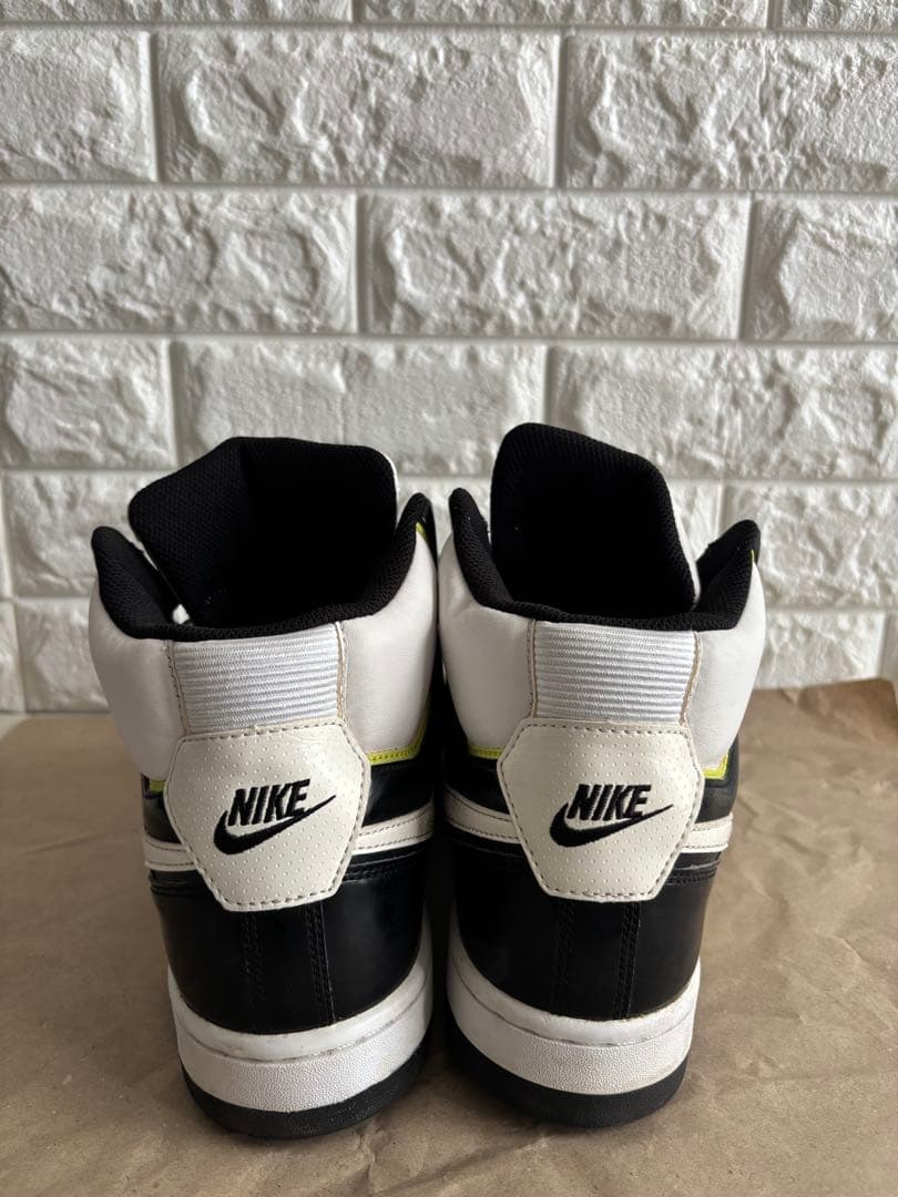 NIKE AIR スニーカー ホワイト ブラック イエロー — image 4
