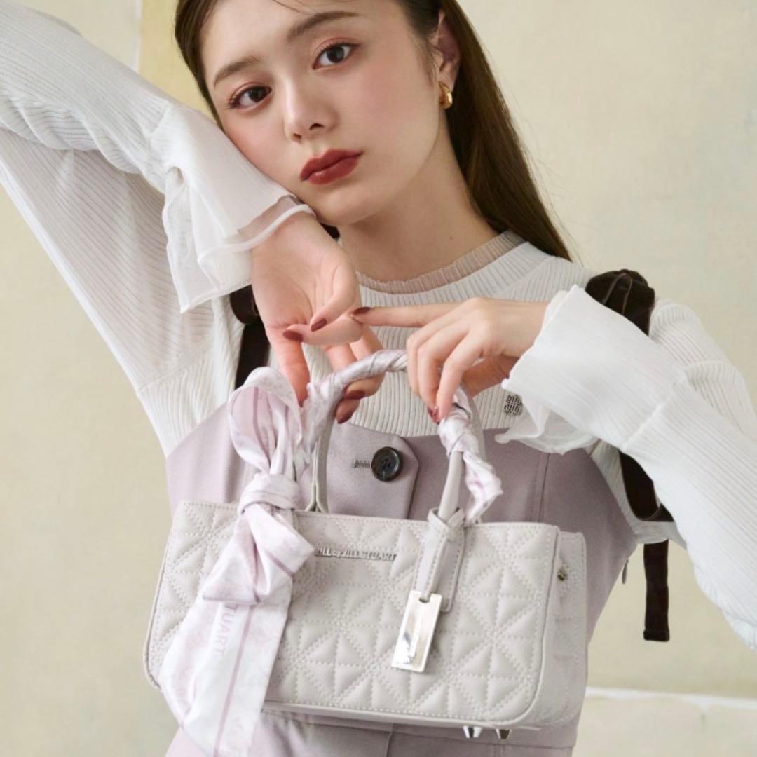 JILL by JILL STUART スカーフキルティングトートバッグ — image 2