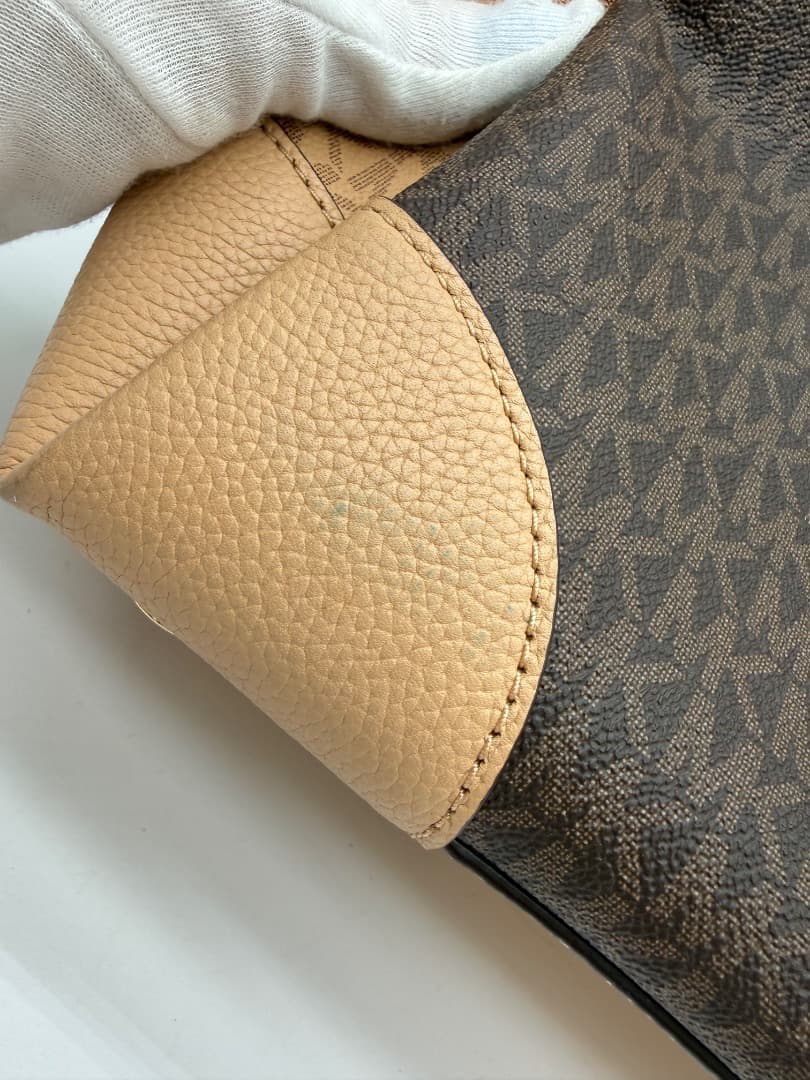 マイケルコース　ハンドバッグ — image 3