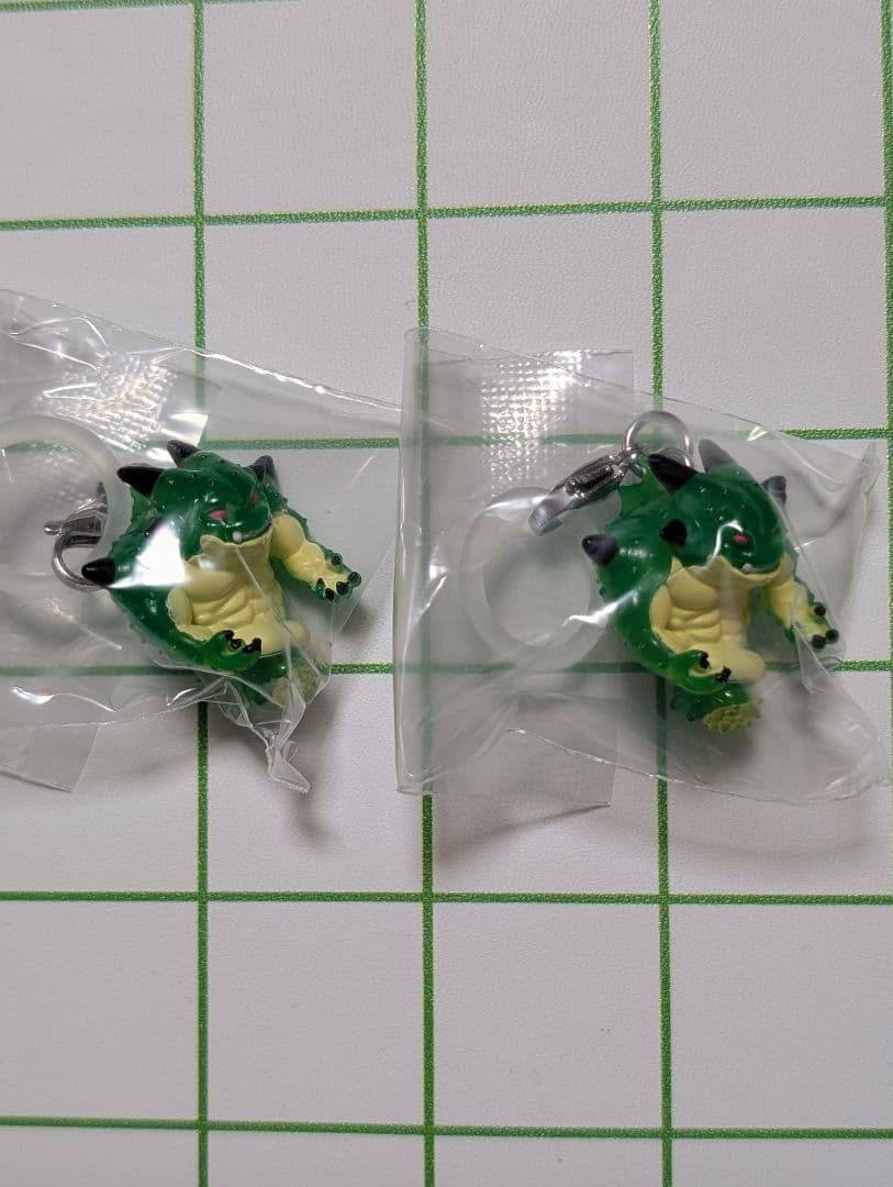 ドラゴンボールZめじるしアクセサリー３　２点まとめ売り　ガチャ — image 2