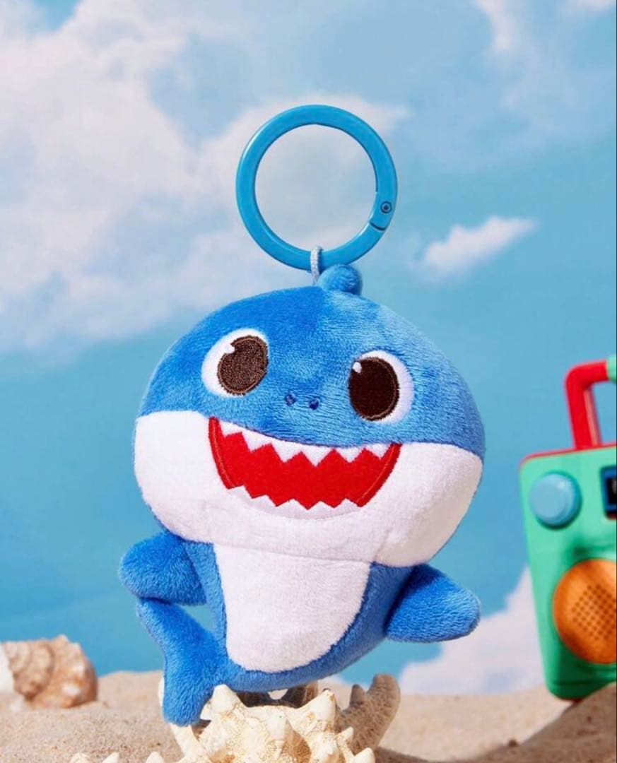 新品タグ付　ベイビーシャーク　公式　チャーム　ママシャーク　パパシャーク — image 3