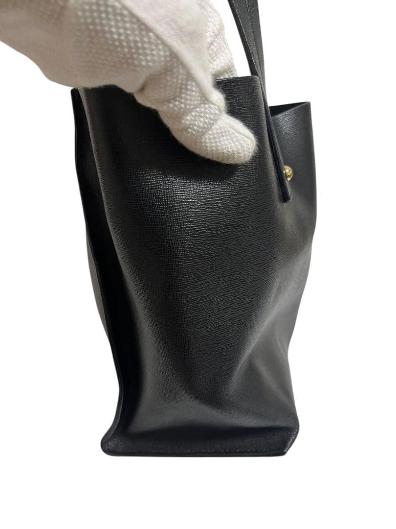 【極美品】フルラ　FURLA ハンドバッグ　サリー　ブラック　オールレザー — image 5