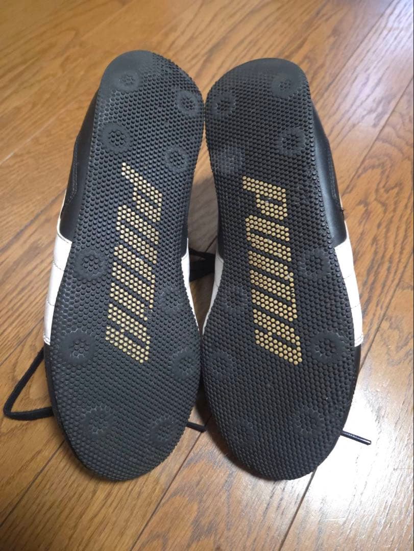 PUMA ブラック ホワイト スニーカー — image 3