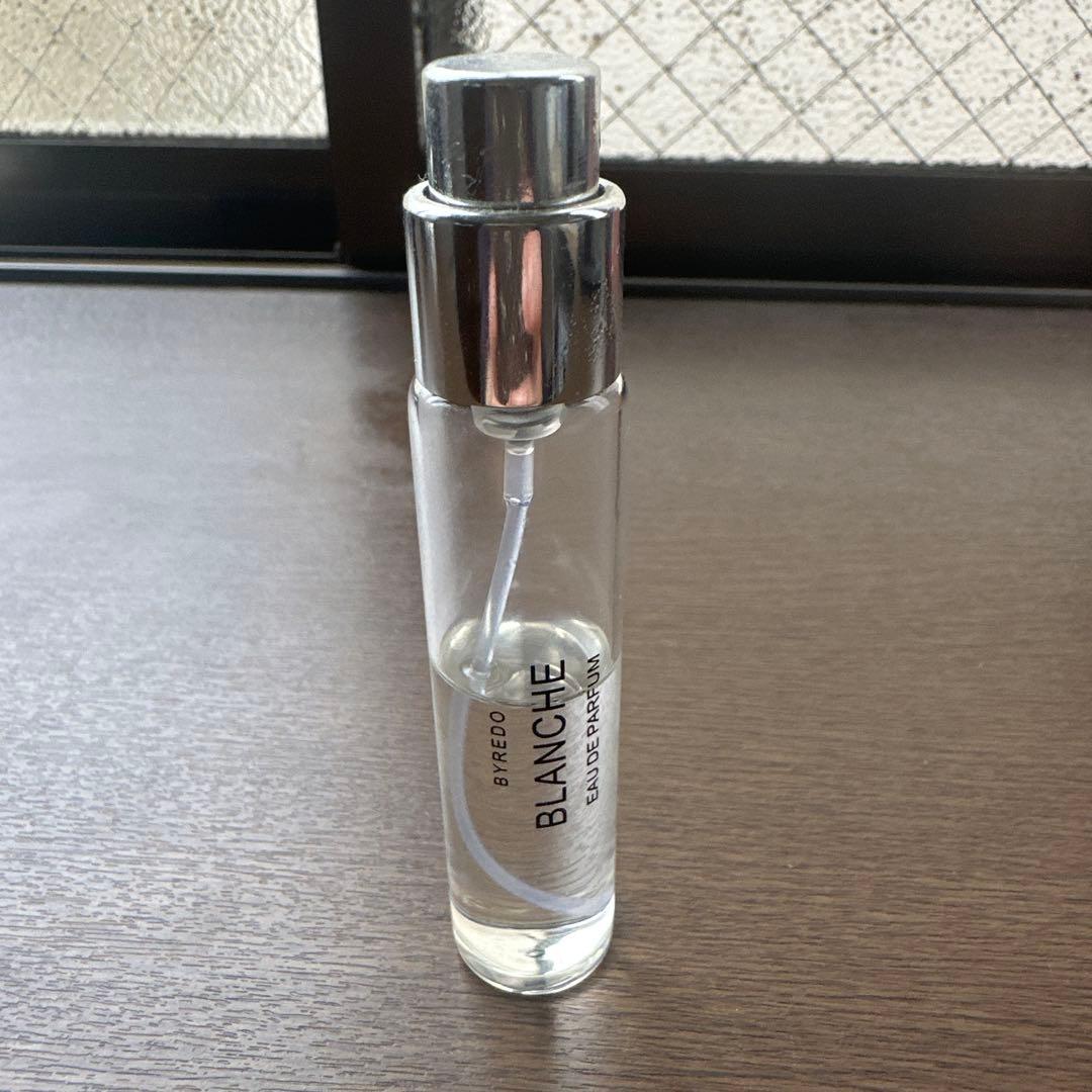 BYREDO BLANCHE オードパルファム 携帯用スプレー — image 4