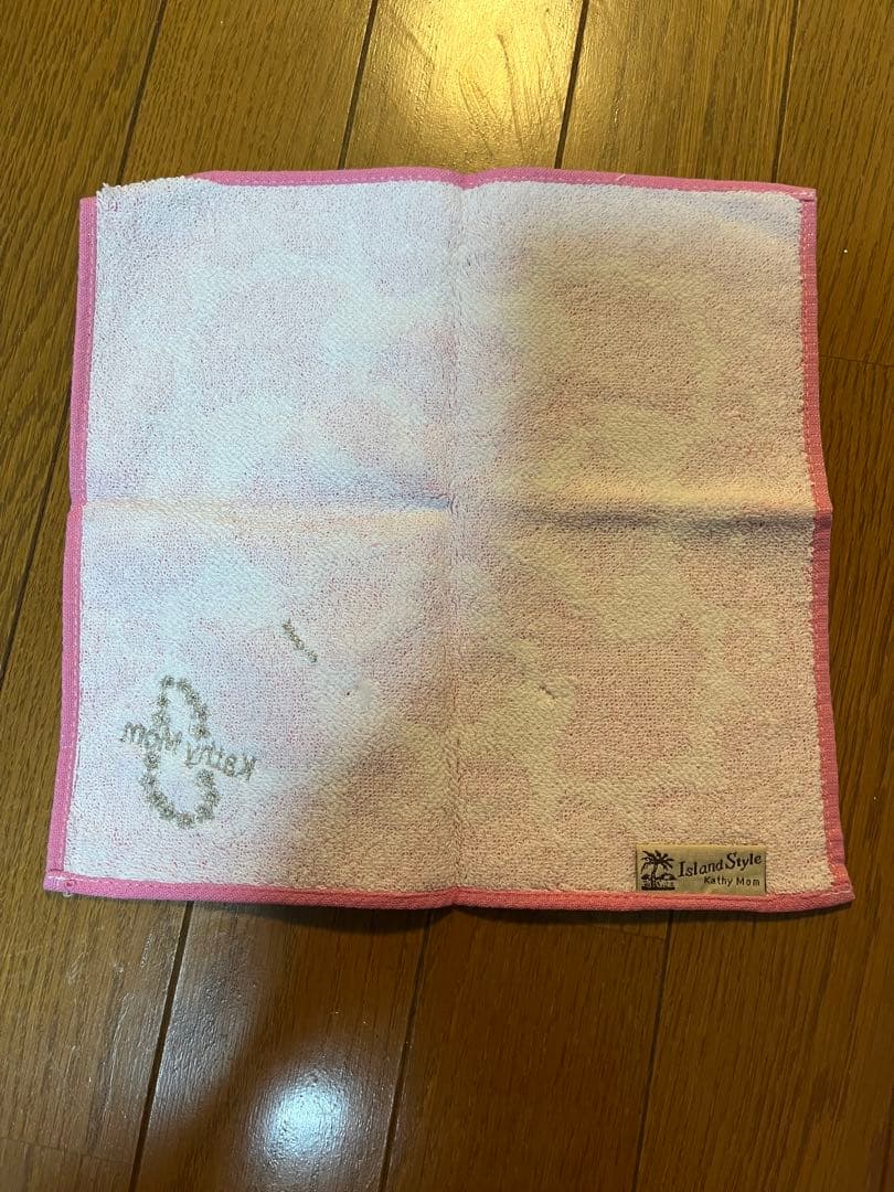 Kathy Momハンドタオル — image 3