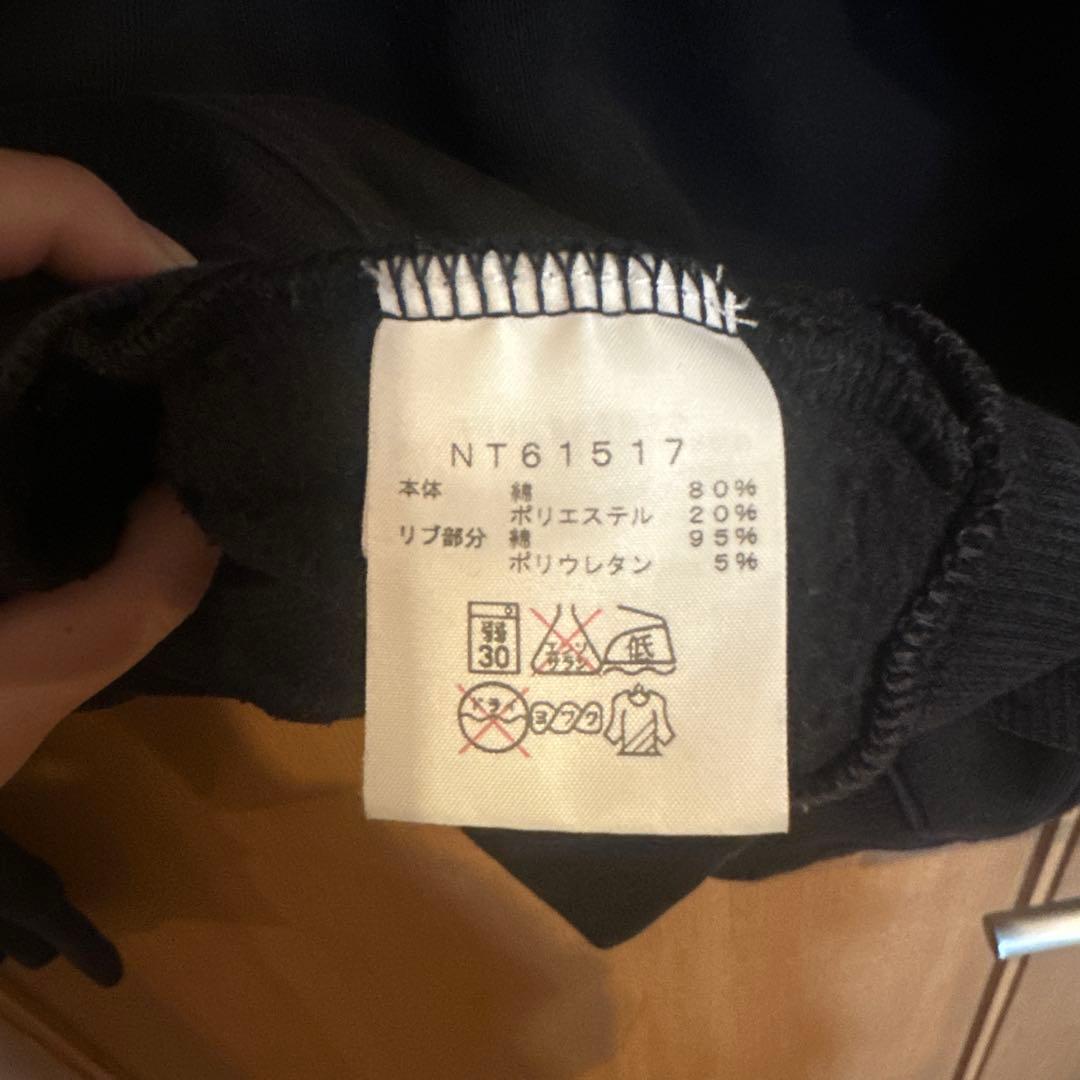 THE NORTH FACE 黒 フード付きパーカー　Mサイズ — image 3