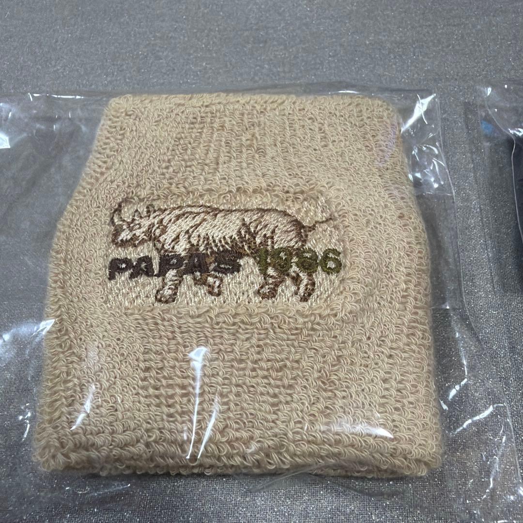 【限定値下レアな未使用】日本製Papasサイ刺繍入リストバンド2個セット — image 2