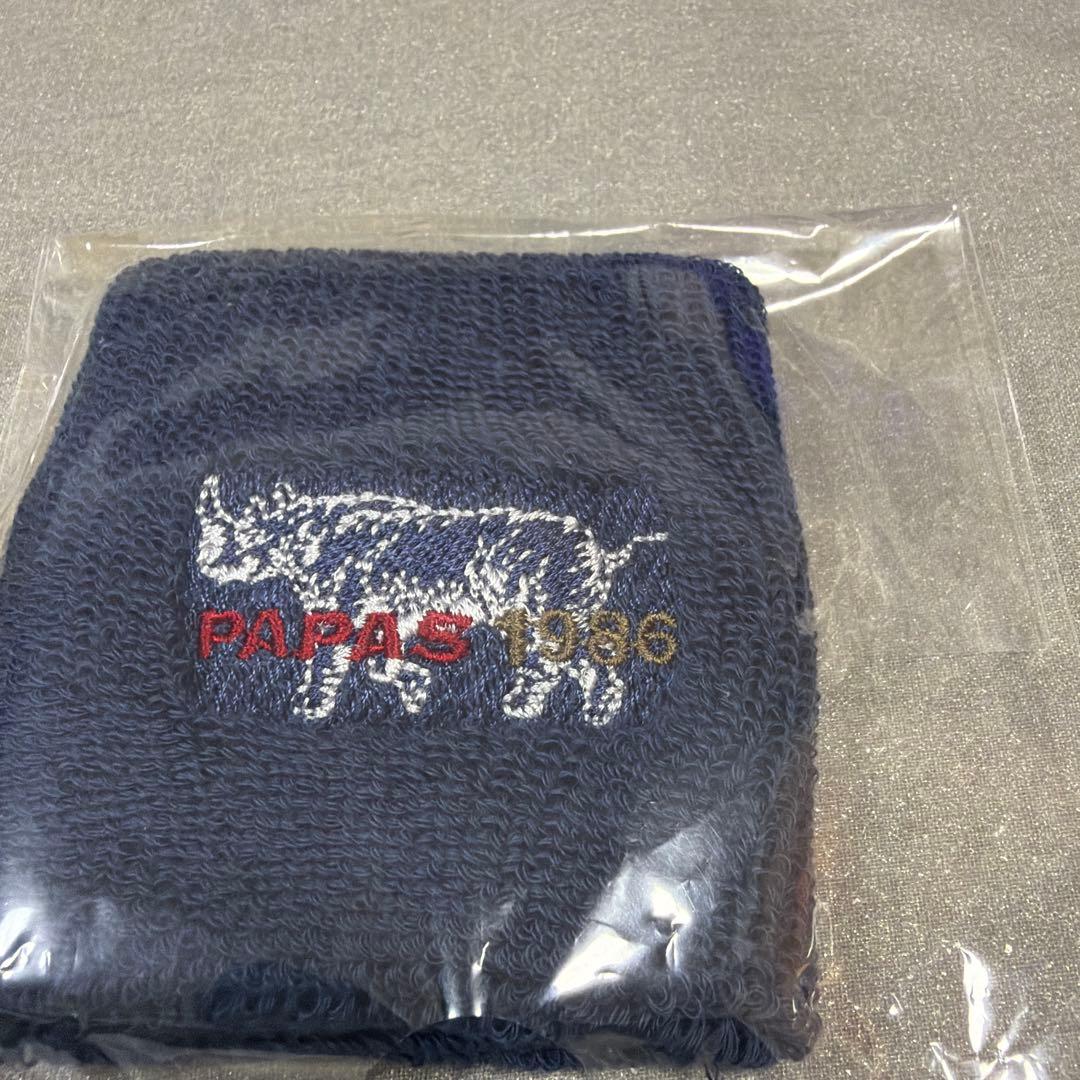 【限定値下レアな未使用】日本製Papasサイ刺繍入リストバンド2個セット — image 3