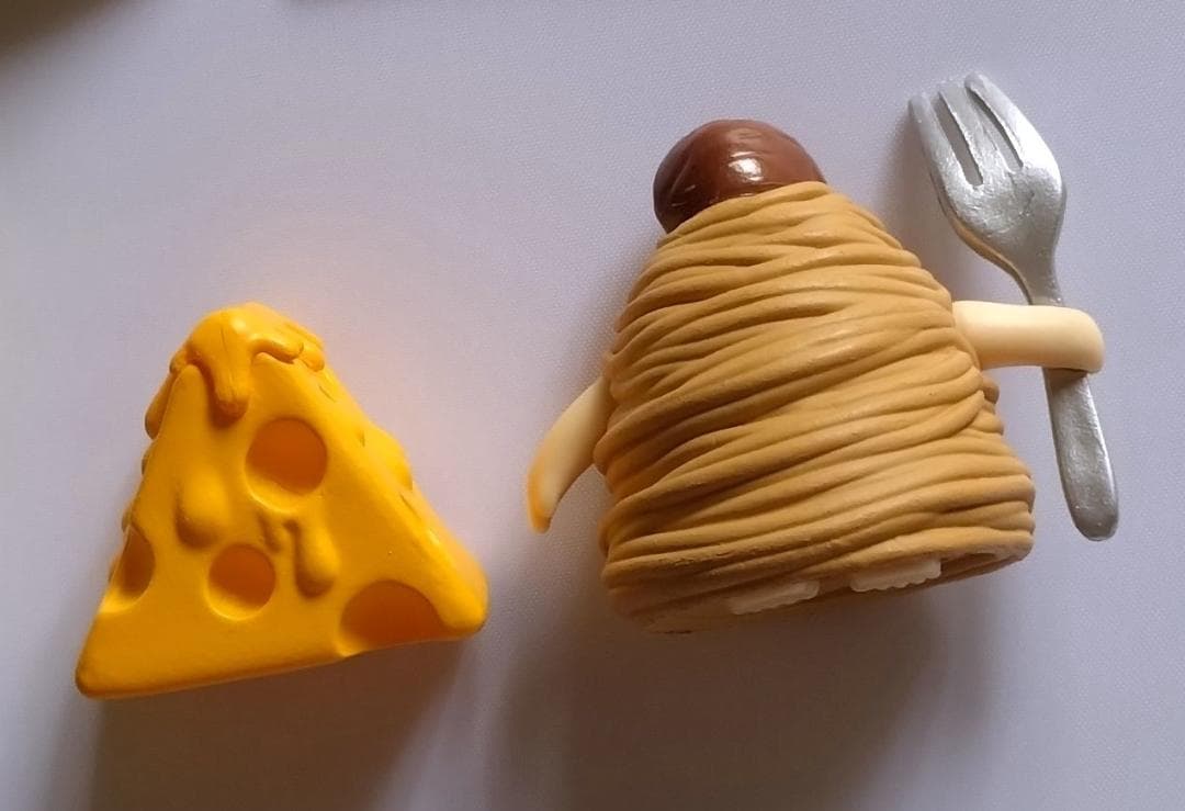 フード系ガチャ2点 パンダの穴モンブジン モンブラン、とけちゃうズチェダーチーズ — image 2