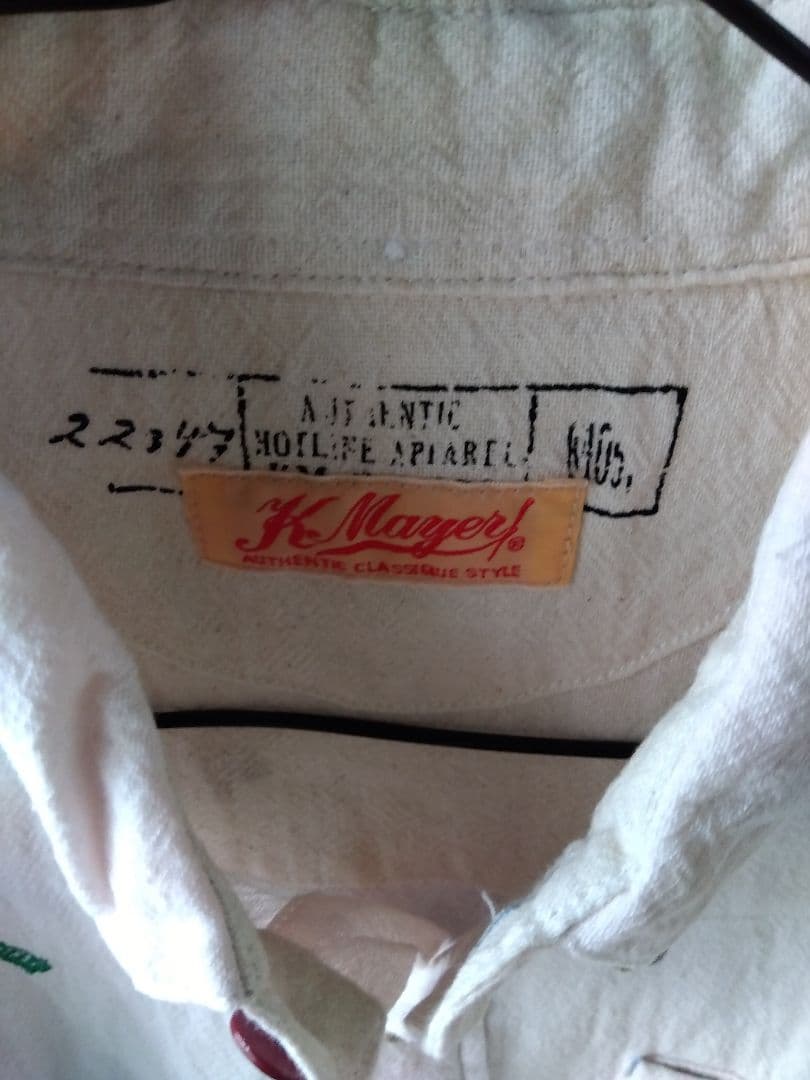 K. Magree! 刺繍柄ピンク長袖シャツ — image 2