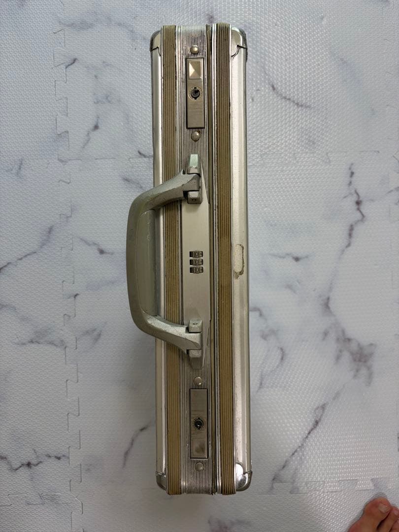 ジャンク品　◎ RIMOWA リモワ アタッシュケース アルミ シルバー — image 3