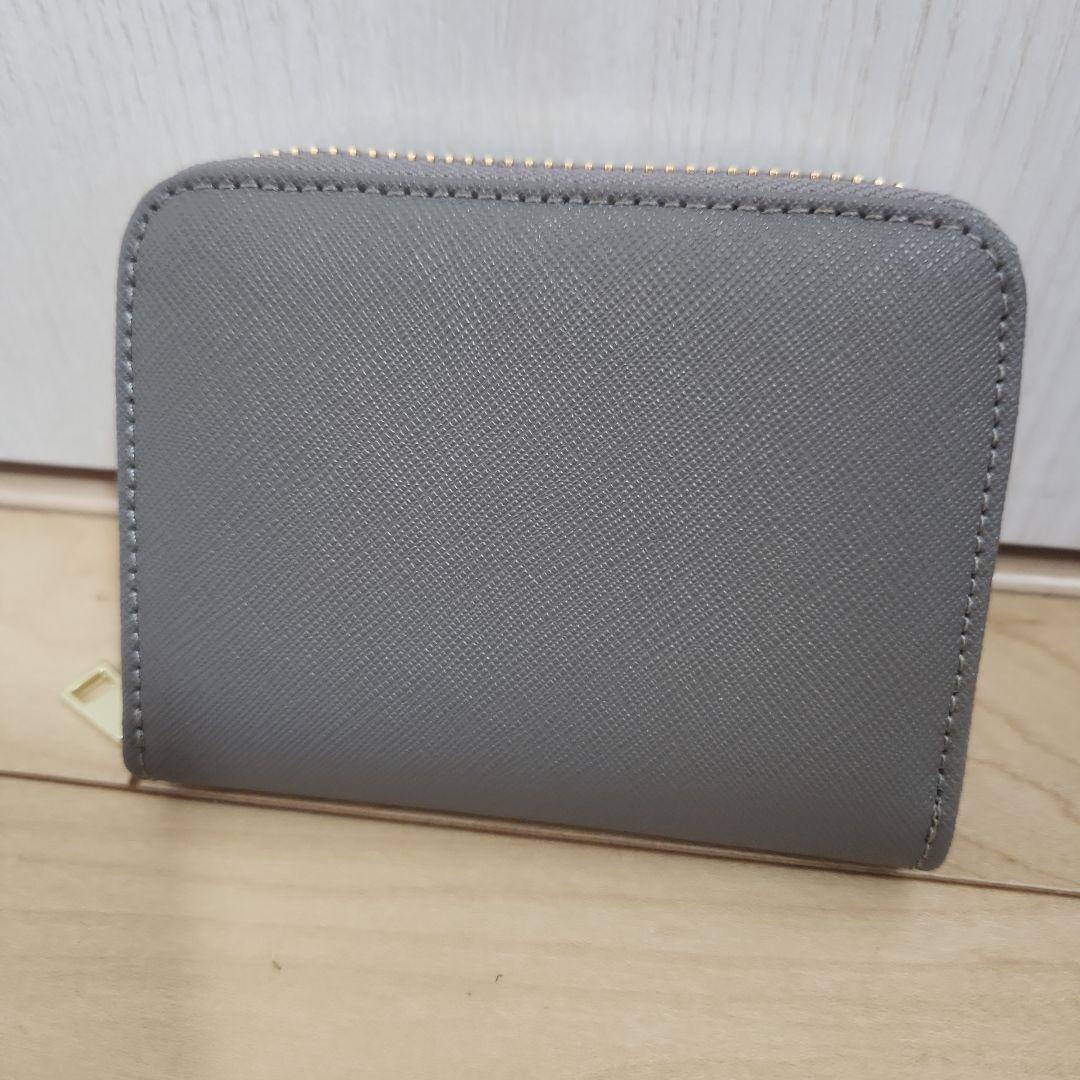 グレージュお札折らないで入れられる☆ 二つ折り財布 — image 3