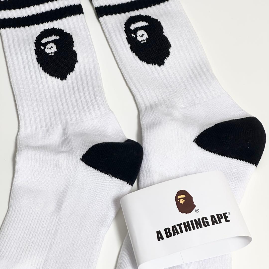 A BATHING APE アベイシングエイプ APE HEAD 靴下 ホワイト — image 2