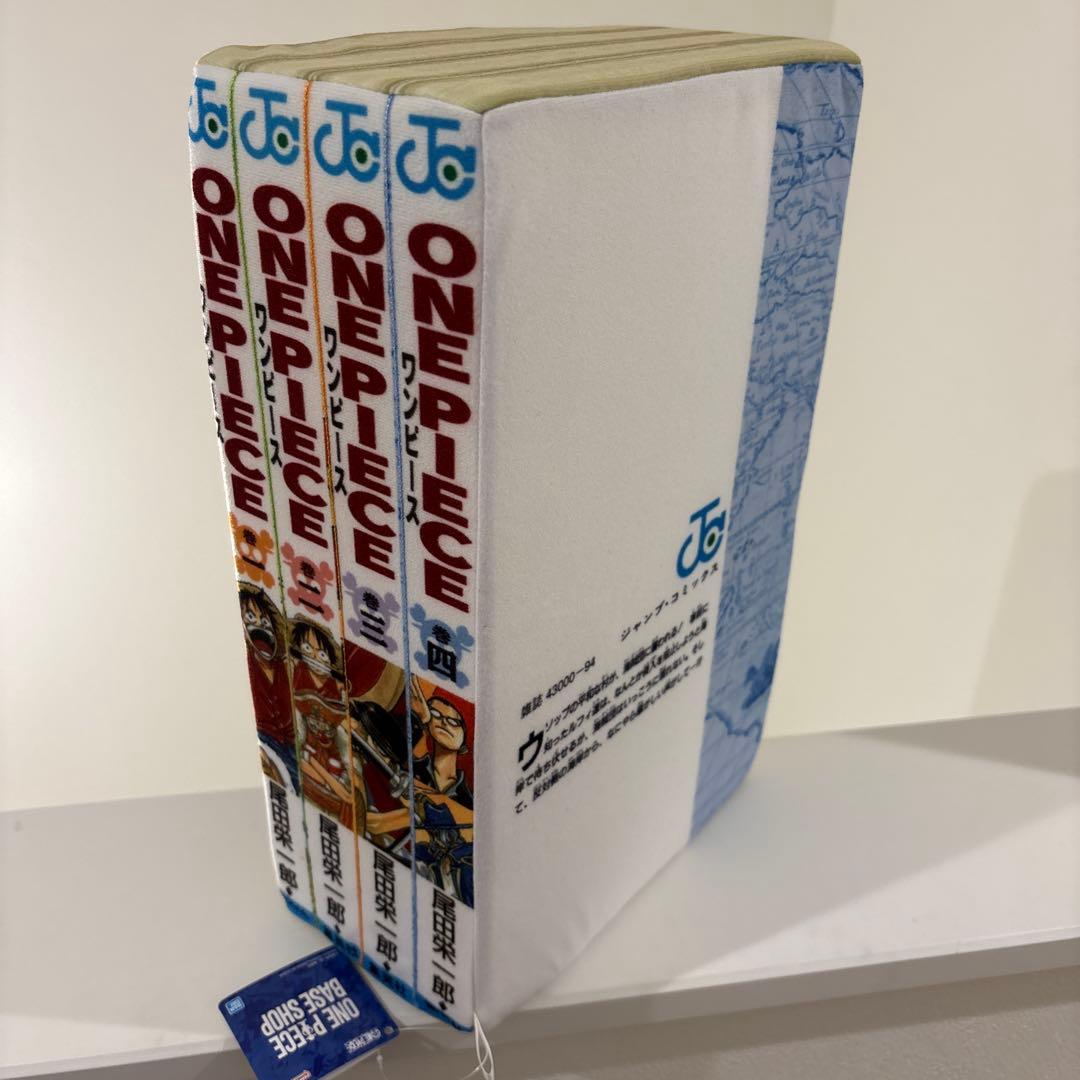 ONE PIECE BASESHOP 限定 コミック型クッション — image 3
