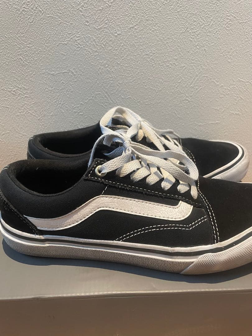 VANS Old Skool ブラック ホワイト スニーカー — image 4