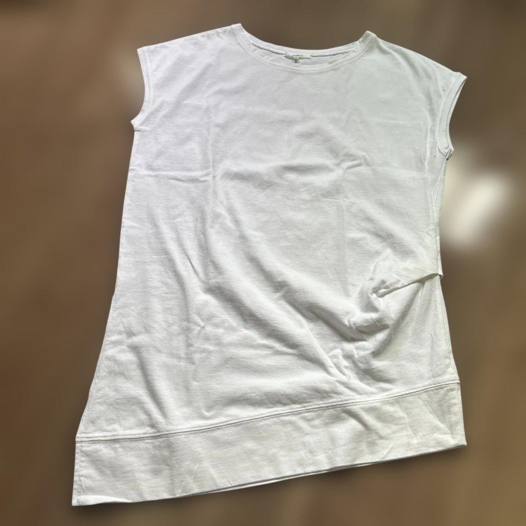 新品GU 半袖 Tシャツ 2枚 LOUNE変形Tシャツまとめ売り — image 5