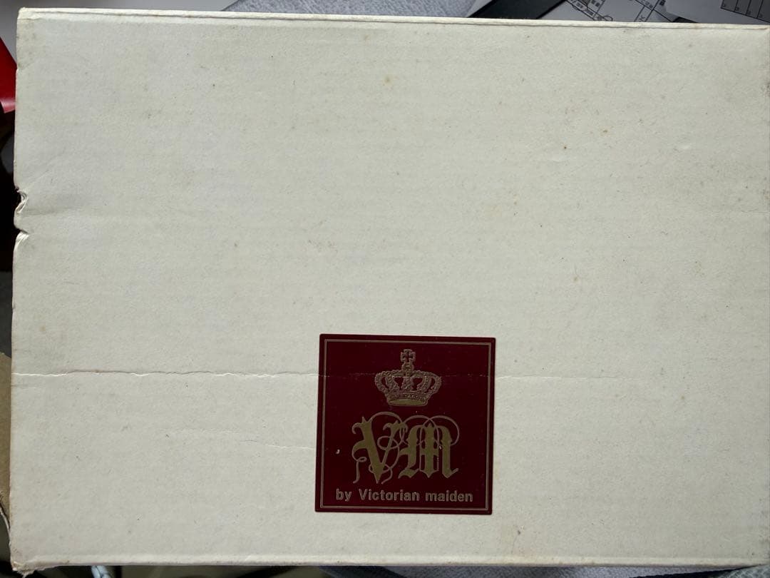 試着のみ使用。 箱に入れて発送します。箱経年劣化あり。 — image 5