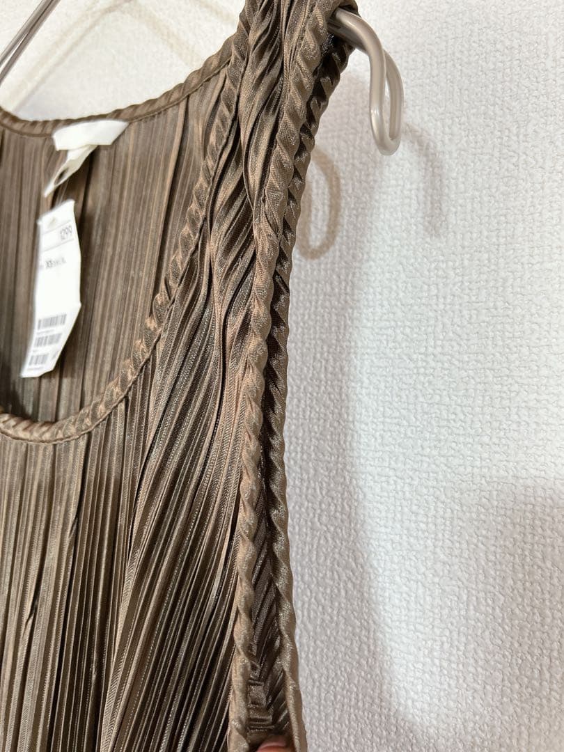 【新品タグ付】H&M プリーツノースリーブロングワンピース ブラウン系 XS — image 5