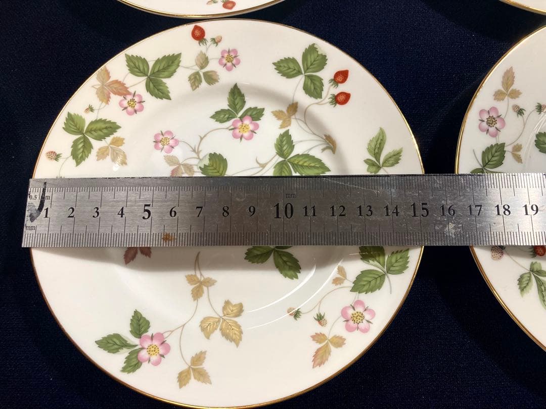 ウェッジウッド ワイルドストロベリープレート 15㎝×6枚セット　未使用　箱無し — image 4