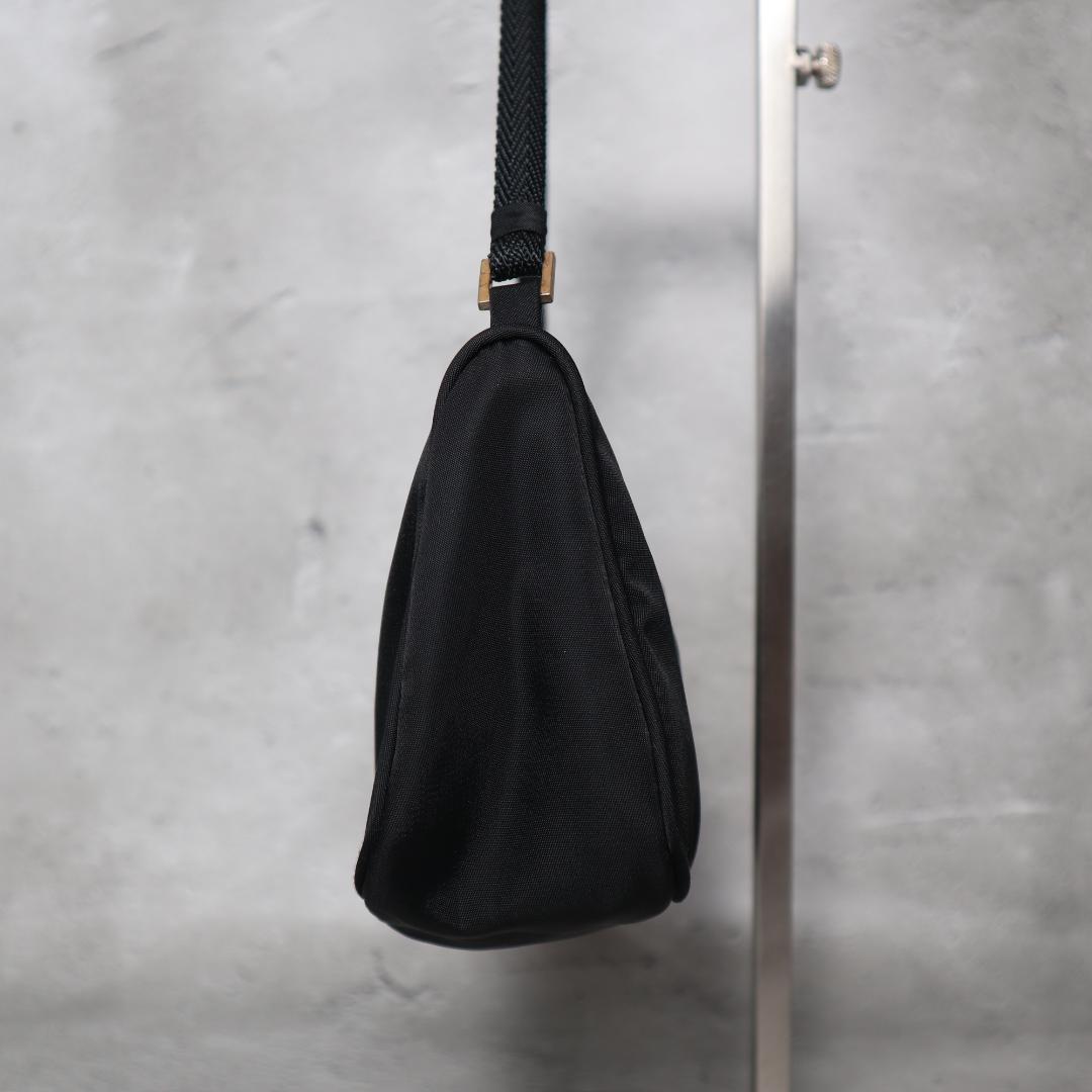 0708 PRADA MV633 ナイロン ワンショルダーバッグ 黒 三角ロゴ — image 3