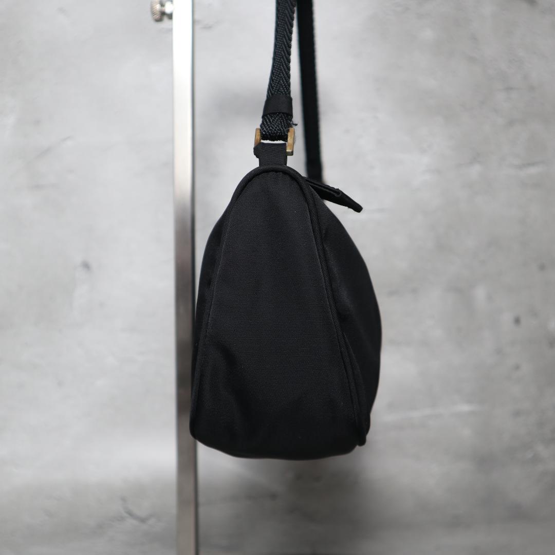 0708 PRADA MV633 ナイロン ワンショルダーバッグ 黒 三角ロゴ — image 4
