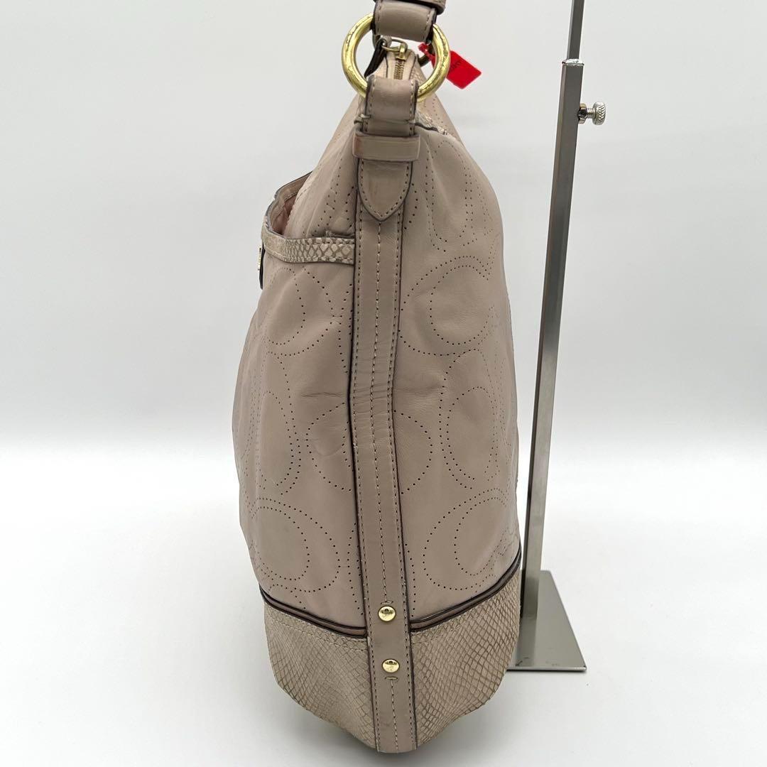 COACH オプアート パンチング ハンドバッグ ショルダーバッグ ベージュ — image 4