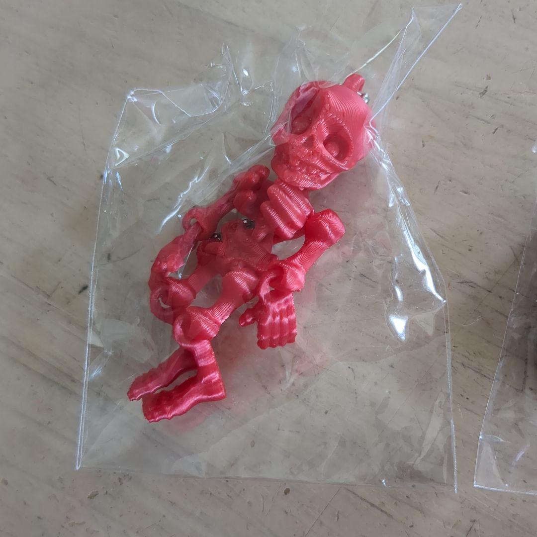 ガイコツ　キーホルダー　2体セット — image 2