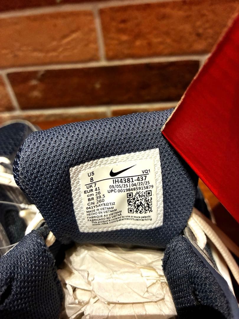 【新品未使用】ナイキ（V5 RNR）希少サイズ　25.5cm NIKE レア — image 4