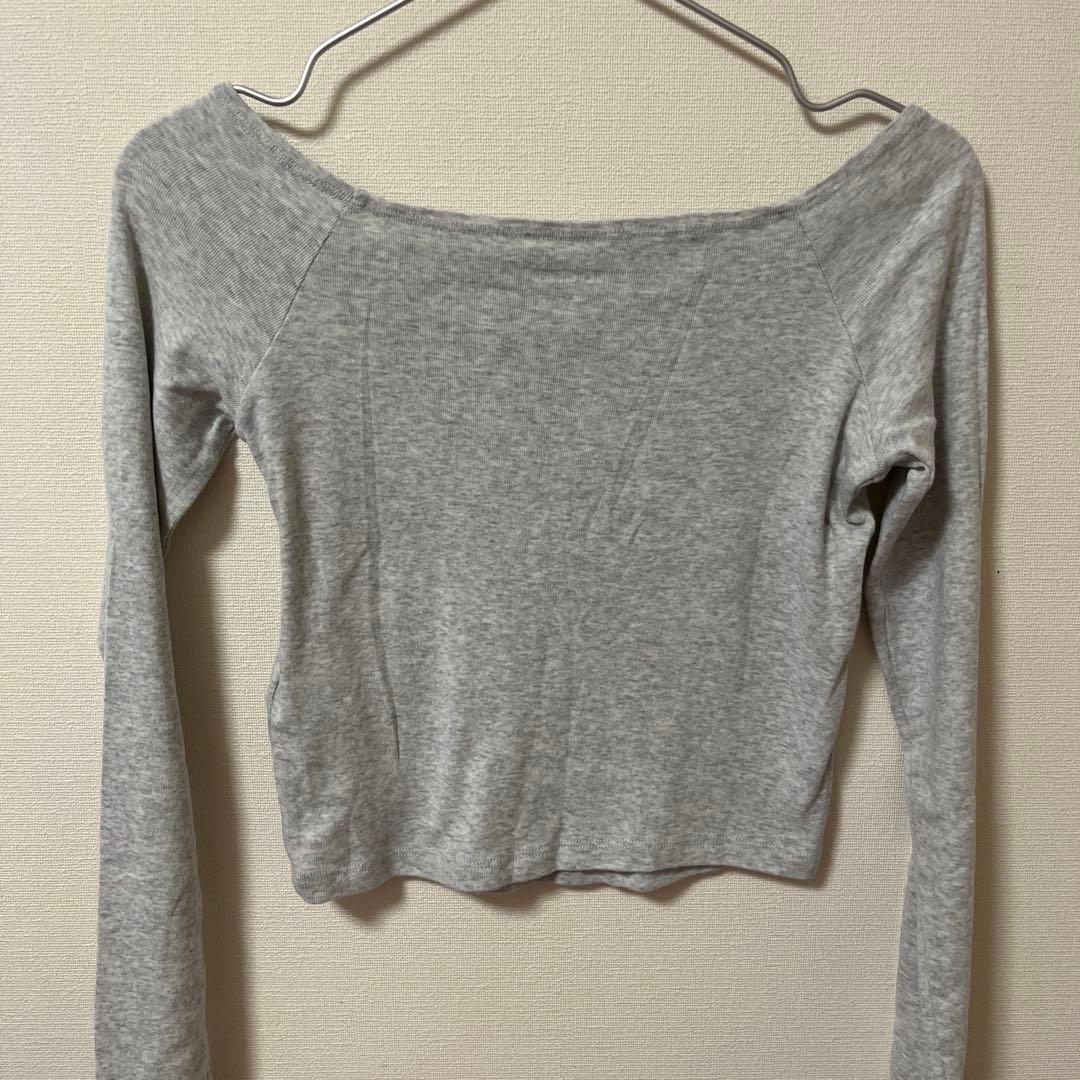 HOLLISTER ベアー刺繍カットソー — image 3