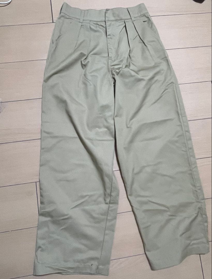 ベージュ ワイドチノパンツ Mサイズ — image 2