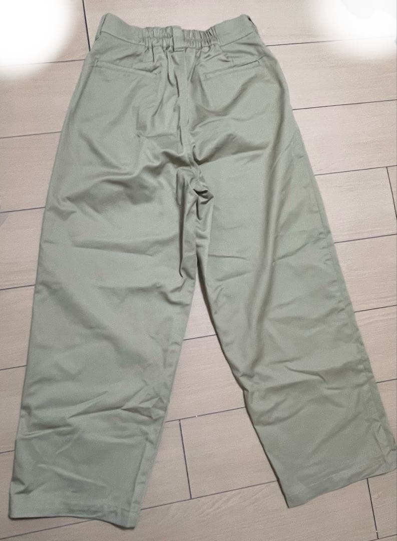 ベージュ ワイドチノパンツ Mサイズ — image 3