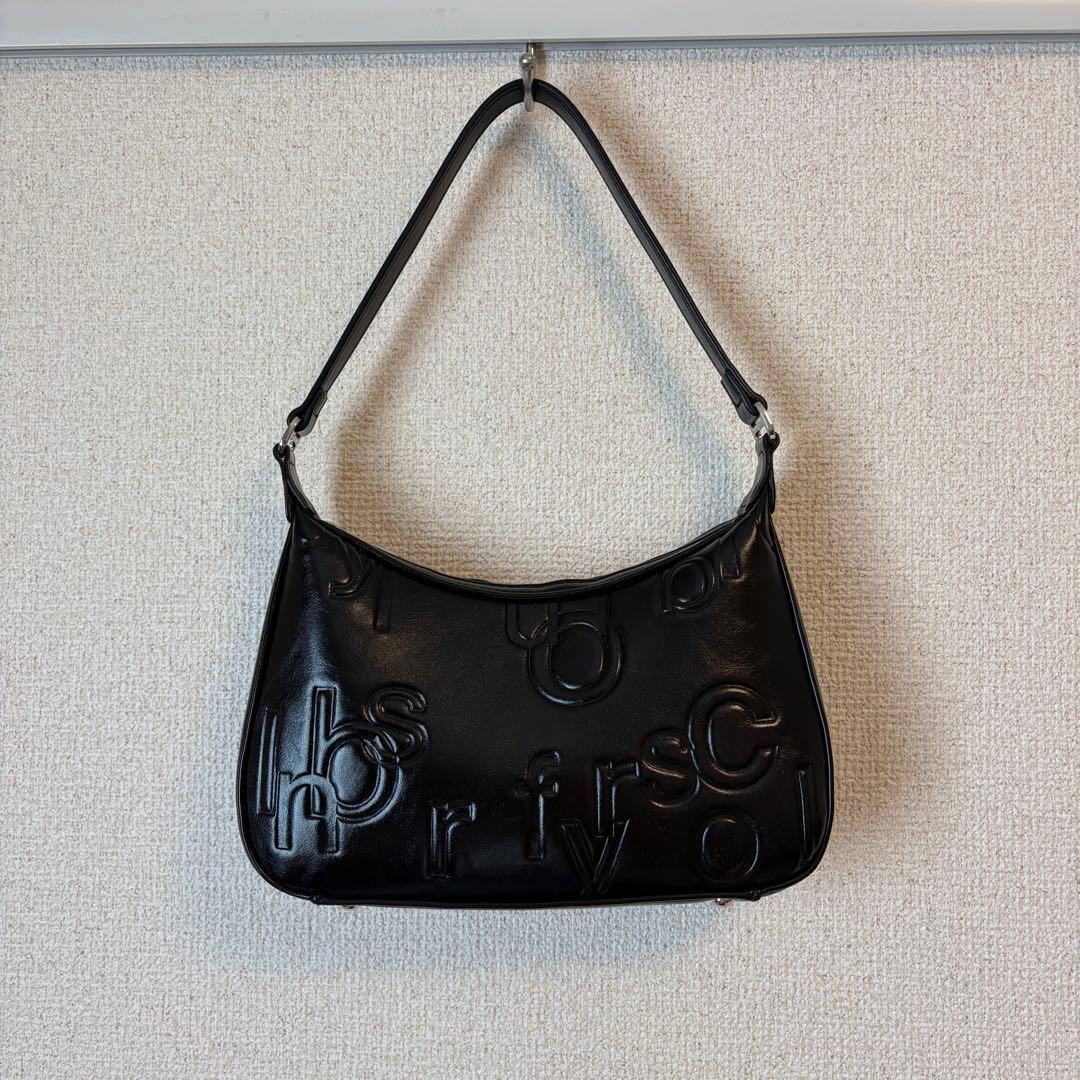 MILLOWOMEN ワニスカービングバッグ ブラック — image 3