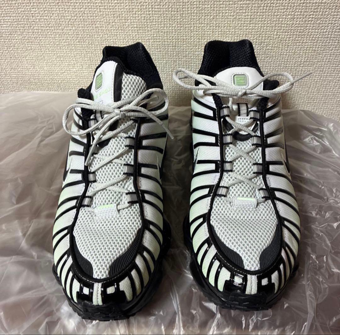 ナイキ ショックス スニーカー — image 3