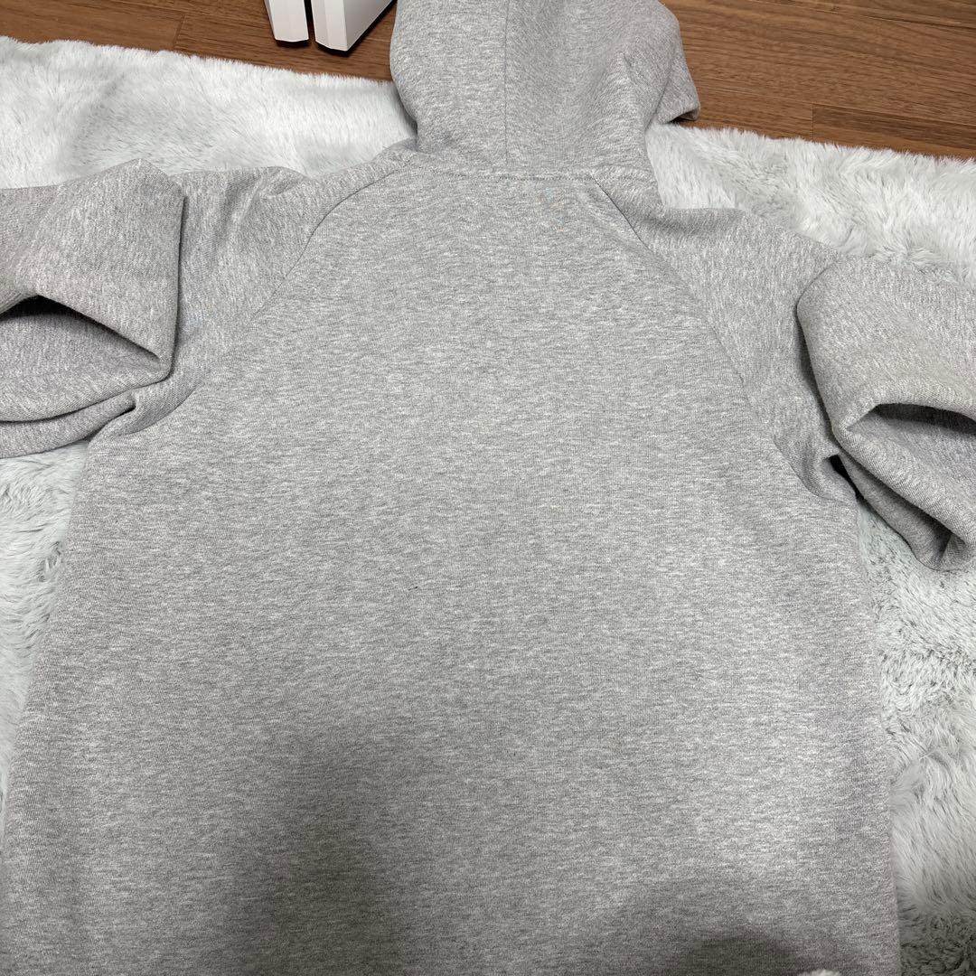 THE NORTH FACE グレー フード付きパーカー — image 4