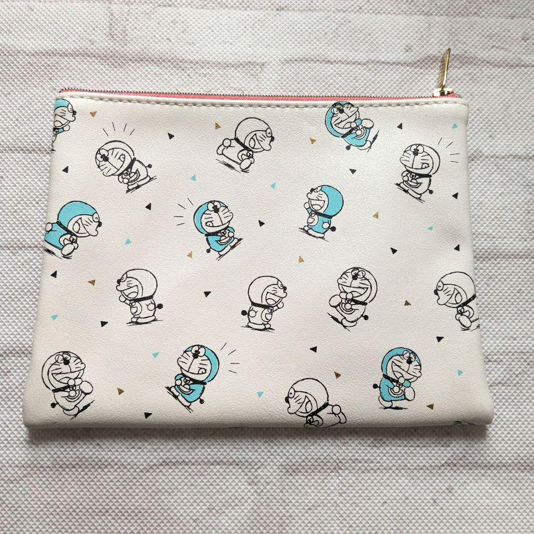 I'm DORAEMON 総柄フラットポーチ　ドラえもん — image 3