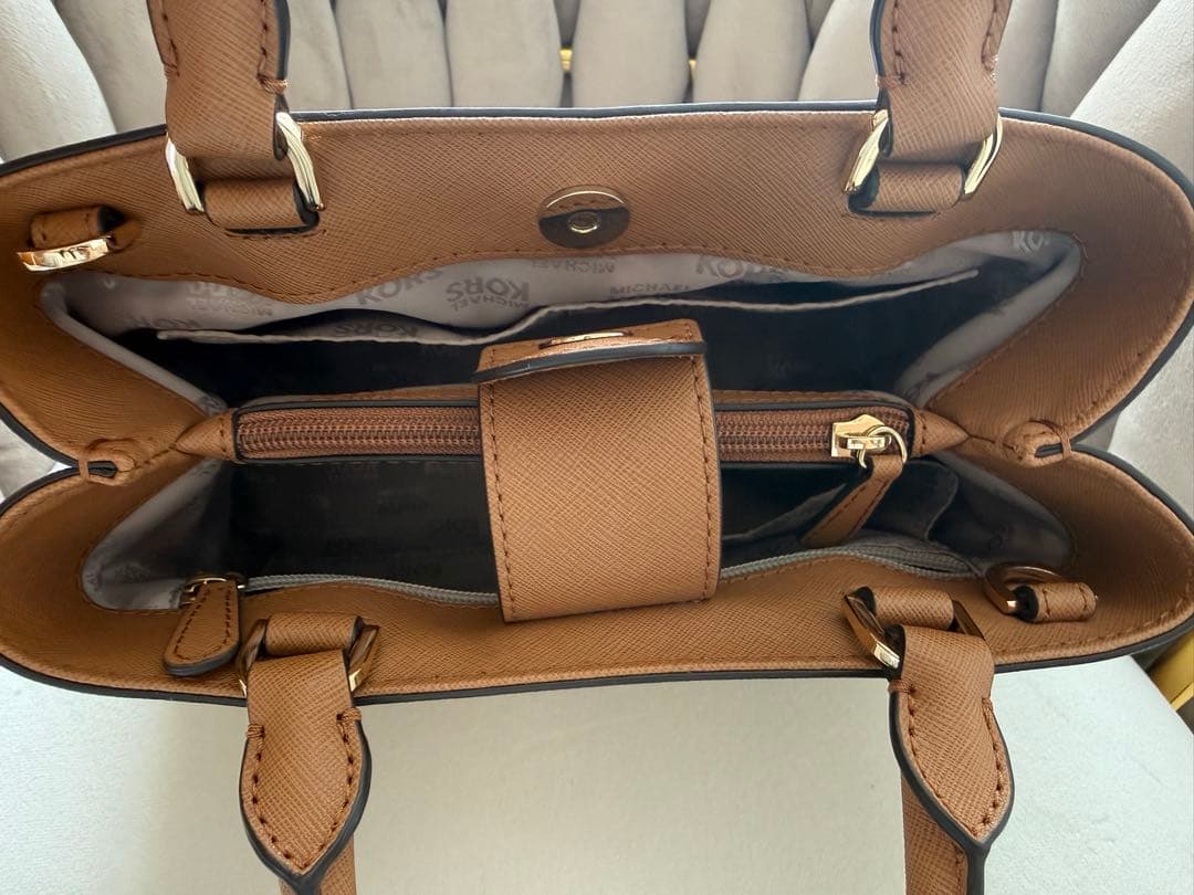 MICHEAL KORS バッグ — image 4